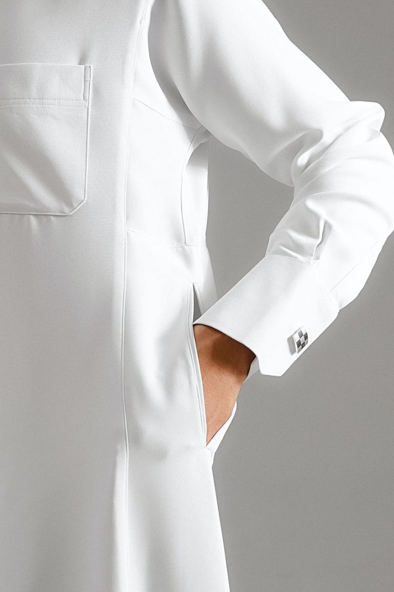 Neutral White 4 - Saku